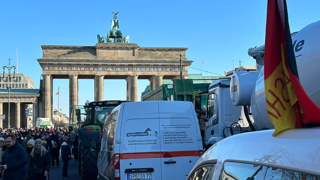 German farmer protests gets underway in several cities