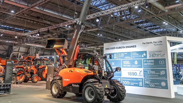Kubota enters loader market with new telehandler
