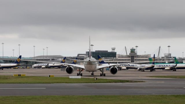 Ecologist volunteers to 'protest with farmers' if Dublin airport expansion goes ahead