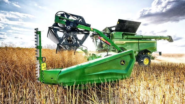 John Deere launches new combine in Texas