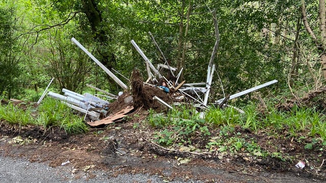 Illegal dumping leads to temporary road closure in Wicklow