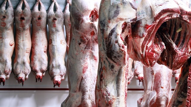 China lifts suspension on five Australian meat processing plants