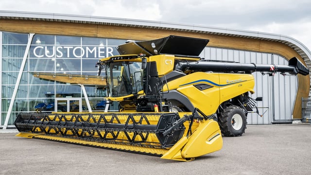 NH brings CR10 sibling to premium combine sector