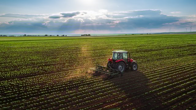 FTMTA: New tractor registrations back by 17% in March