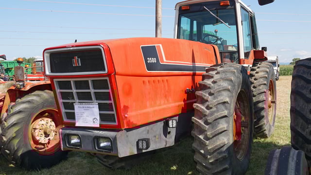 Machinery: Chasing Deere with the International 3588
