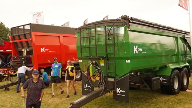 Offaly plays host to display of Ktwo spreaders and trailers