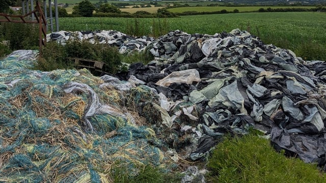 Farmers ditch plastic twine in favour of biodegradable alternative