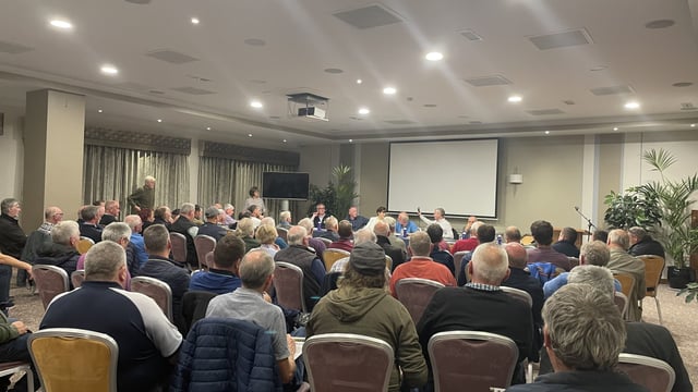 Kerry meeting hears of stress over ACRES payment clawback