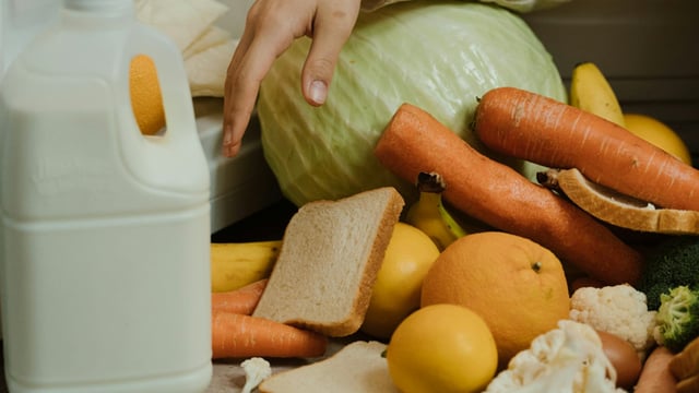 Ireland generated 835,000t of food waste in 2023 - EPA
