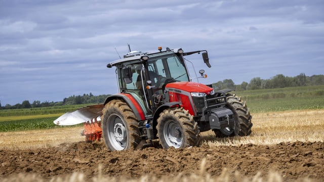 Mid-range Massey Ferguson 5M tractors top out at 145hp