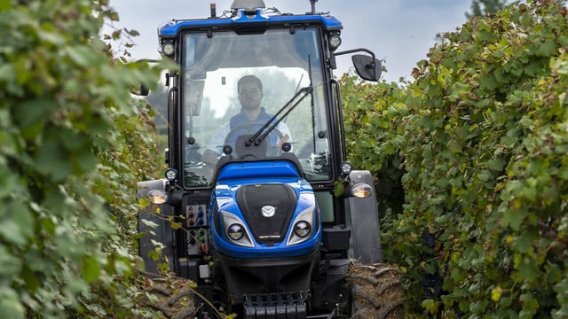 New Holland brings vision-based guidance to tractors