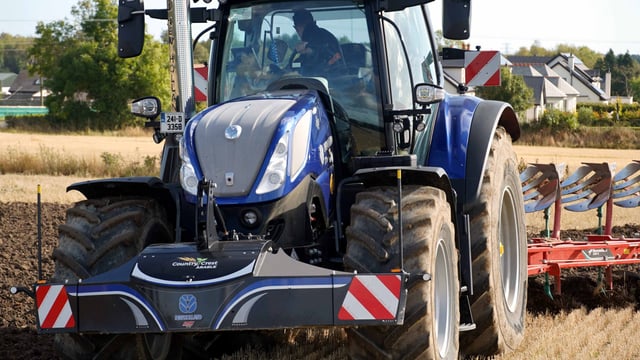 Machinery: Reality bites as CNH income tumbles in Q3