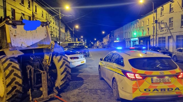 Gardaí stop 'suspected' drink driver in tractor