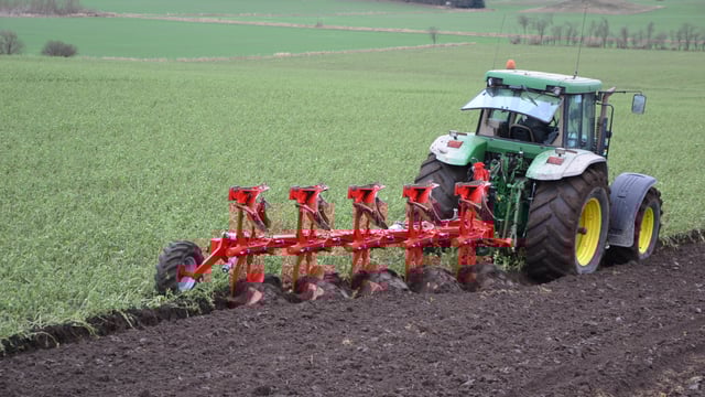 Farmec appointed Irish distributor for Ovlac ploughs &amp; cultivation equipment