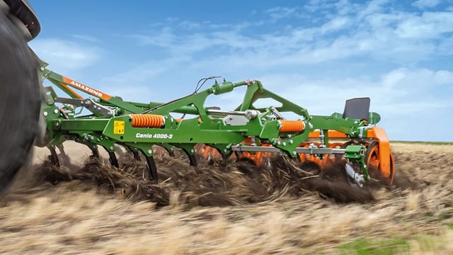 Amazone adds width to its Cenio cultivator range