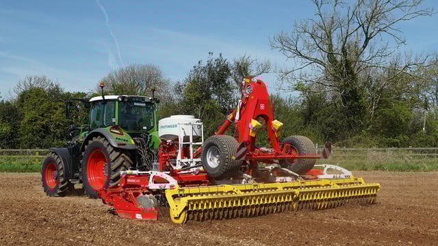 Watch: Terradisc well-matched to four-pot Fendt