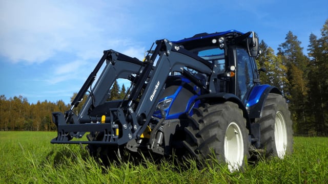 Latest Quicke N-series front loader arrives in Ireland