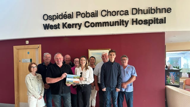 'Farmer's Year' calendar raises €10,000 for community hospital