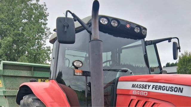 Gardaí stop tractor and fine driver over tinted windows