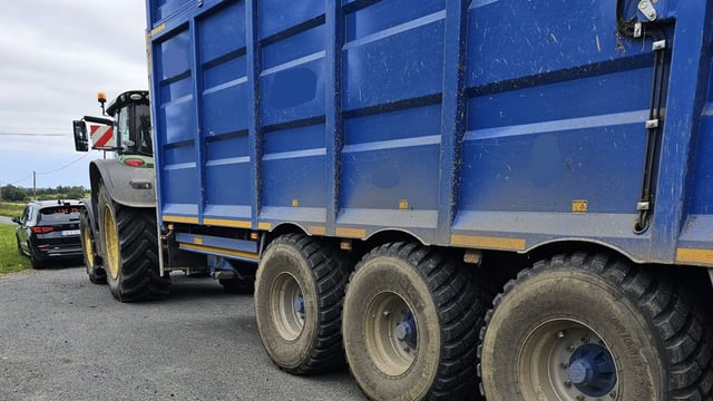 Gardaí stop driver carrying 'full load' of silage while using phone