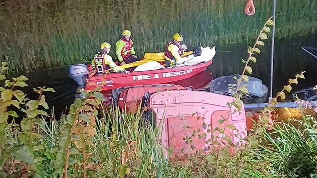 Fire service attends scene after tractor enters Grand Canal