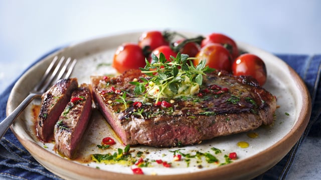 NI shoppers 'remain committed' to purchasing red meat - LMC