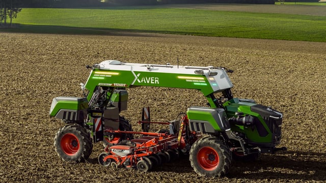 Fendt's latest take on autonomy has hybrid drive