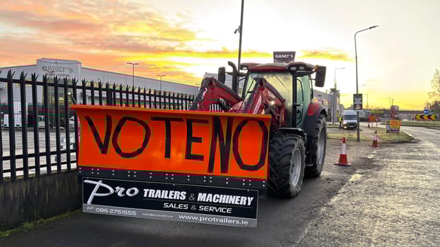 Gallery: Farmers gathering in Athlone for major anti-Mercosur event